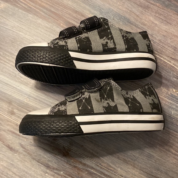 Black and Gray Striped Rocker Sneakers with Velcro straps - Picture 6 of 7